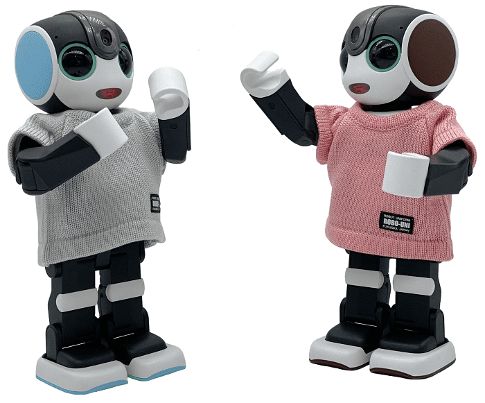 AIロボット 人気の『ロボホン』兄弟